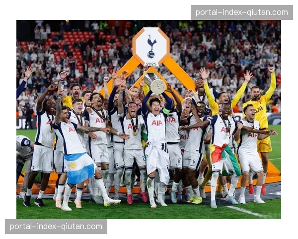 多特蒙德公布大名单,伤病潮缓解,多名攻击手随队前往米兰 多特蒙德公布大名单,伤病潮缓解,多名攻击手随队前往米兰